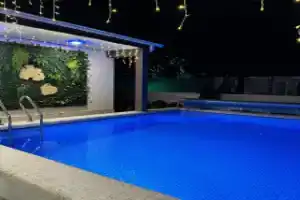 Вилла Дом с бассейном, Адлер