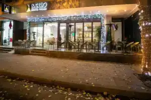 Metro Hotel Tirana, Тирана