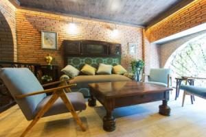 Bloom Boutique Hotel, Тбилиси