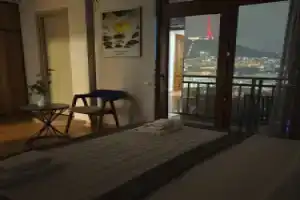 Hotel «Livin», Тбилиси