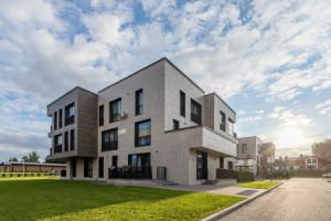 Ohta Park Adventure Apartments, with 2 bedrooms, Мистолово