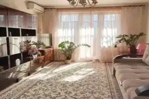Апартаменты на Галиаскара Камала 47, Казань