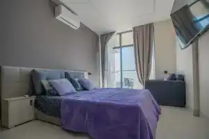 Апартаменты LS-Hi-Tech Relax с видом на море со 2 этажа, Алушта