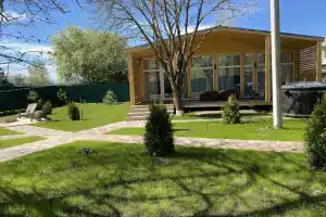 Частный Дом Vi Bloom House, Ларево