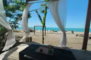 Мини-отель «Aqua Palm Resort», Мачара
