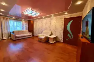 Апартаменты Кирова 60 двухкомнатные 11, Мурманск