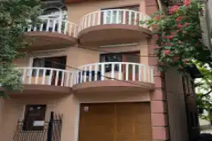 Меблированные комнаты Ялта, Ялта