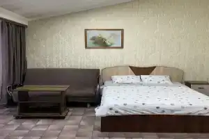 Квартира Уютная студия с красивым видом, Абакан