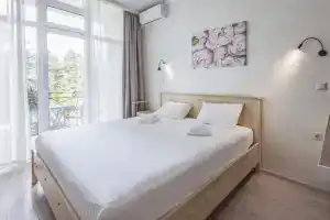 Апартаменты ApartAmore Покровский Парк, Сочи