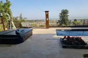 Вилла Naomis, Рош-Пинна