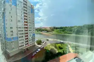 Апартаменты в самом центре города на берегу реки Оки