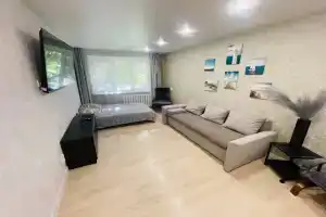 Квартира Двушка на Танковой аллее с парковкой, Калининград