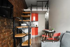 Квартира LOFT 2 уровня пешком до метро, Санкт-Петербург