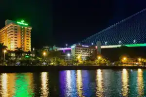 Halong Plaza Hotel, Халонг