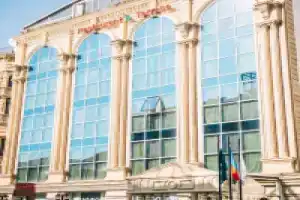 Emerald Suite Hotel, Баку