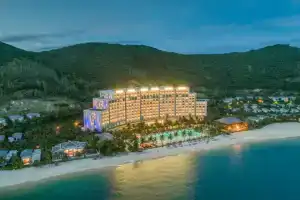 Vinpearl Resort & Spa Nha Trang Bay, Нячанг