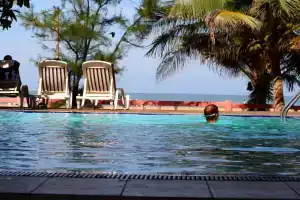 Topaz Beach Hotel, Негомбо