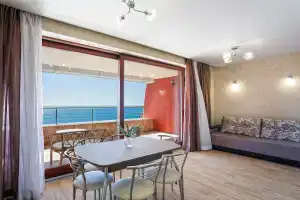 Апартаменты Familiya Gurzuf 5, Гурзуф