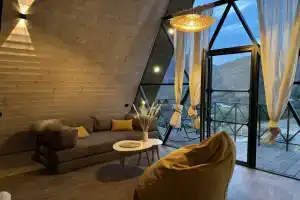 Шале Space Trip 2, Артаваз