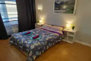 Квартира двухкомнатная с сауной лифтом и балконом