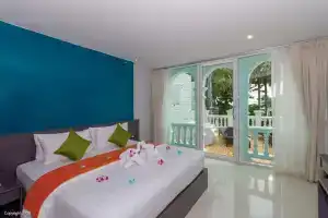 Modern Living Hotel, Патонг