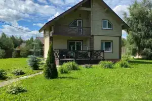 Частный дом в Лесных озерах