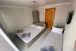 V Vityazevo Guest House, Песчаный