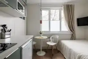 Апартаменты-студия на Днепропетровской, Москва