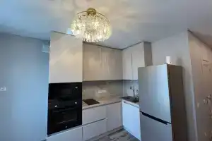 Квартира в центре рядом с метро и лесом