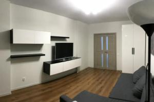 Квартира с Отличным Ремонтом и Прекрасным Видом из-за Окна, Нижний Новгород