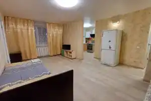 Квартира Двухкомнатная на Ленинском Проспекте 45, Норильск