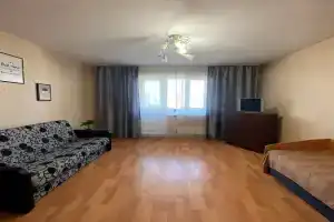 Апартаменты На Сахарова, Челябинск