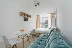 Апартаменты у Моря под Облаками 1, Партенит