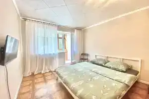 Квартира Жёлтый Нарцисс, Заречный