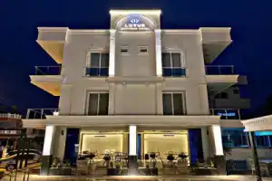 Lotus Boutique Hotel, Ташуджу