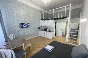 Квартира Удобная Двухуровневая в Центре Санкт-Петербурга