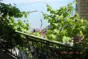 Эллинг «Кокос», Ялта