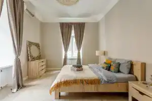 Luchshaya Kvartira with 3 bedrooms near Kremlin, Москва