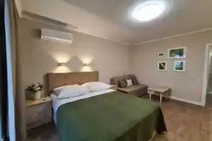 Апартаменты в центре на улице Мира 11