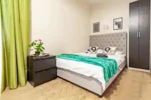 Апартаменты Герасима Курина 4к3, Москва
