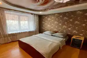 Квартира двухкомнатная Октябрьская 33А, Качканар