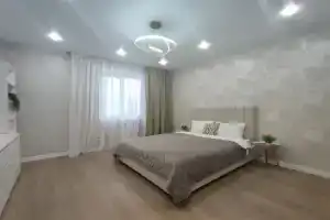 Квартира просторная 2 комнатная на Сурнова, Иркутск