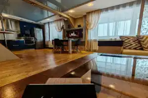 Квартира В Золотом Квадрате, Благовещенск