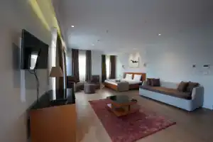 Отель «Misafir Suites 8 Istanbul», Стамбул