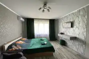 Квартира Изумрудная, Задонск