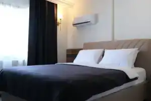 Ustun Hotel, Измир