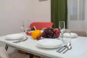 Квартира Пpосторнaя Koмфoрт Клаcca, Санкт-Петербург