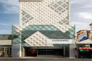 Mike Hotel, Паттайя