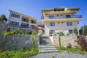 Sv Hotel Batumi, Махинджаури