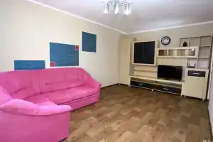 Квартира тёплая солнечная у Автовокзала, Омск